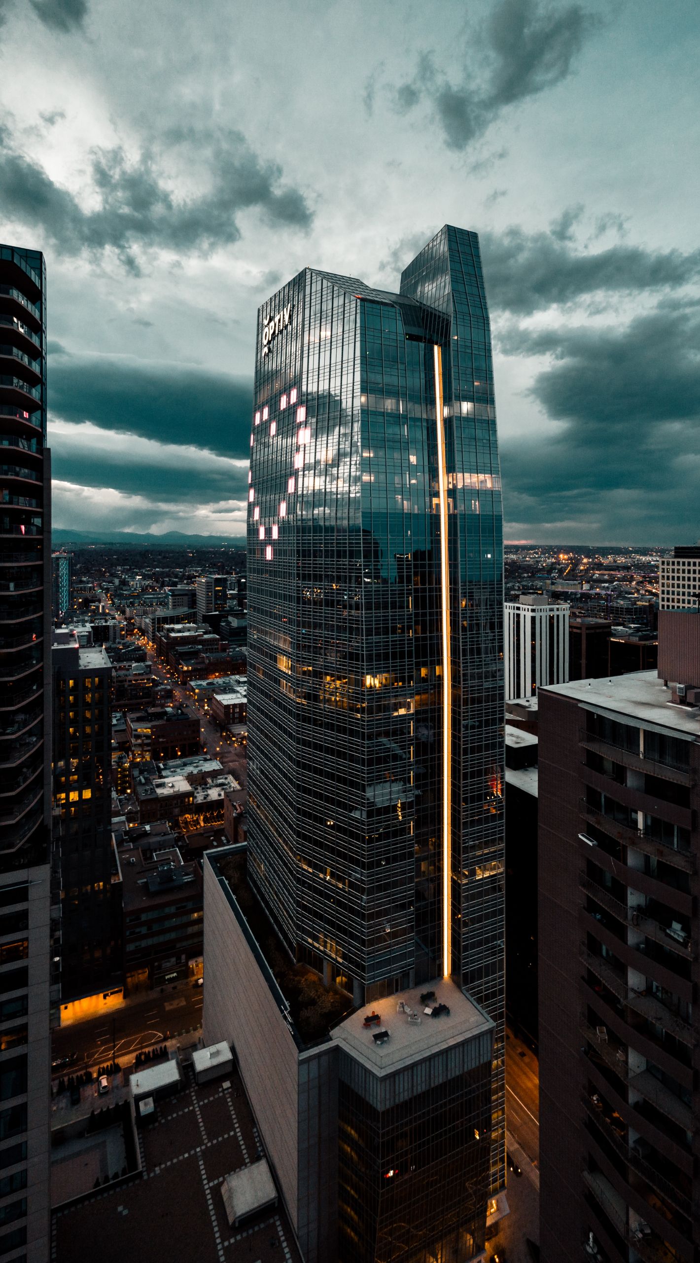colin-lloyd-DXCq5TwgHt4-unsplash